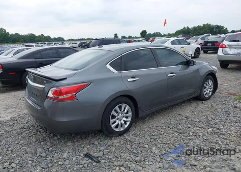2015 Nissan Altima 2.5/2.5 S/2.5 Sl/2.5 Sv z USA, uszkodzony, nr VIN 1N4AL3AP8FN887955